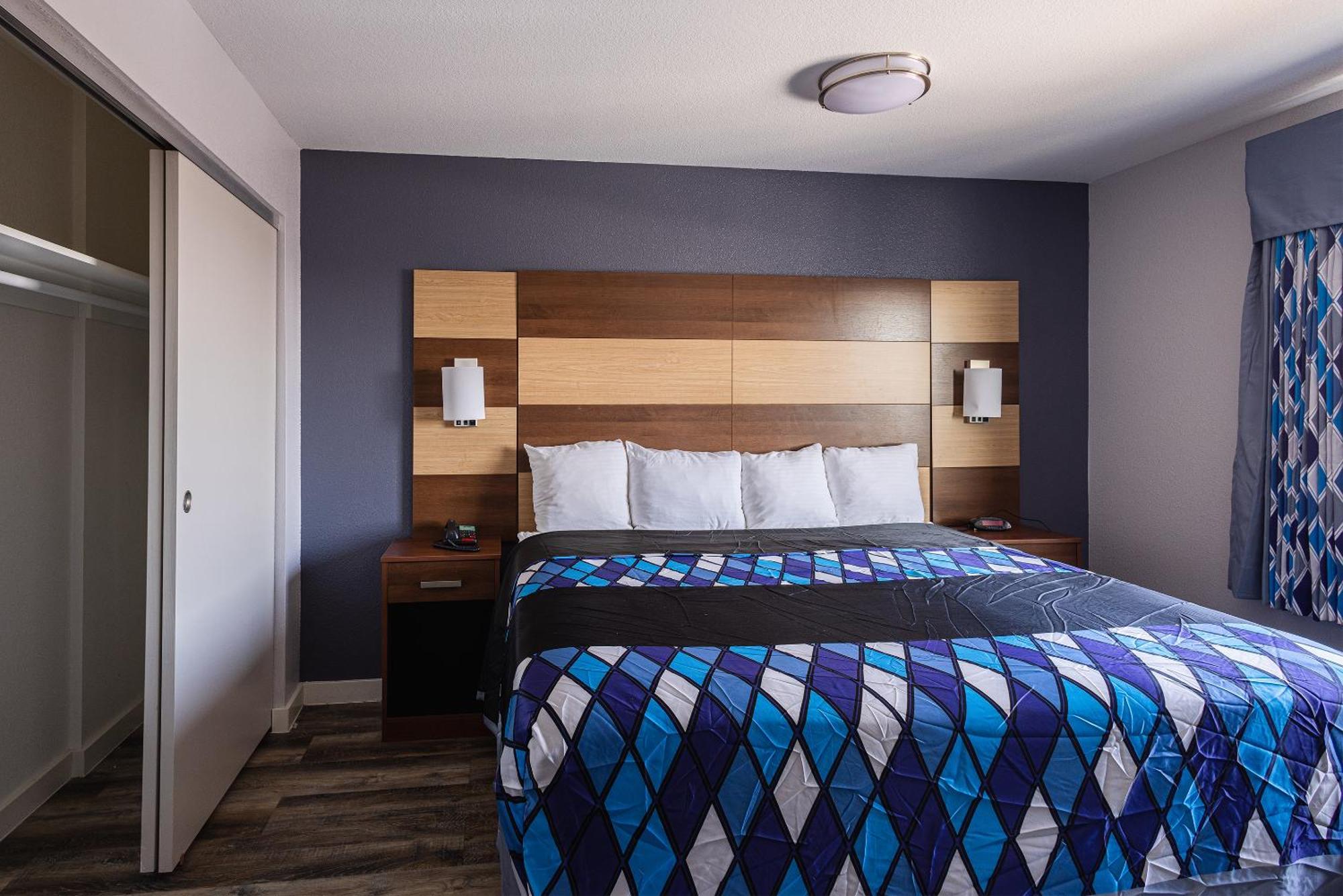 Coratel Inn And Suites By Jasper Saint Paul Minneapolis Inver Grove Heights Exterior photo